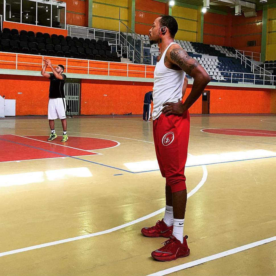 ybOrdinary - Capri Joggers (Different Colors Available)