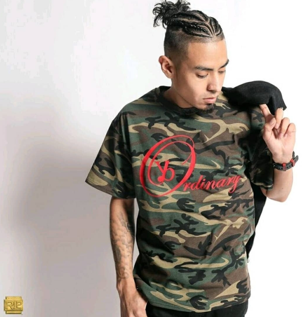 ybOrdinary - Men's Camo Signature T-Shirt "Classic"